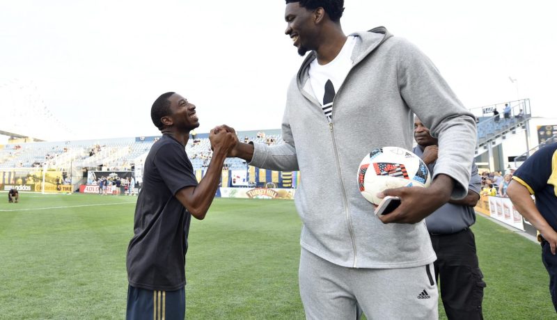 “وحش” الكاميرون يتحول لميليونير بأمريكا !!