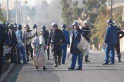 الجزائريون‮: ''‬لسنا بمصر ولابتونس‮.. ‬لا نـريد العـودة إلى لوراء‮.. ‬خرجنا مـن عـنـق الزجاجة بـشـق الأنفس‮''‬