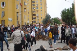 سـكان أحـياء مداخـل تازڤاغت يحتجّون عـلى تواصـل نهـب المساحات الخضـراء في خنشلـة