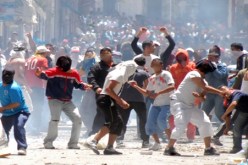 إصابة ‮32 ‬دركيا و‮4 ‬مواطنين وحرق شاحنة تابعة لبلدية برج منايل ببومرداس‮ ‬