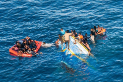 هلاك 3 أطفال وفقدان 100 شخص إثر غرق قاربهم قبالة السواحل الليبية