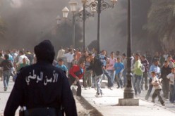 تجدّد الاحتجاجات بمنطقة وادي ريغ بسبب ضعف الكهرباء : إصابة رئيس الدائرة بزجاجة حارقة وطرد سيناتور والإفراج عن جميع الموقوفين