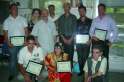 حصة ''مواهب شابة ''بالقناة الإذاعية الثانية تكرّم فنانيها وأعمدتها