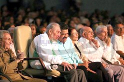 فيدال كاسترو يقدم هدية للجزائر في عيد ميلاده الـ90