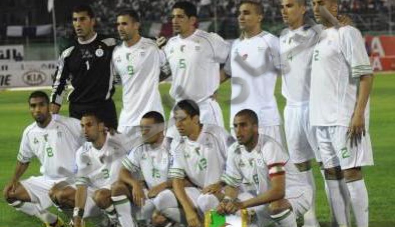 الفيفا تغرم الجزائر 20 ألف دولار بعد إتهامات المنتخب المصري