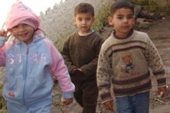 الطّفل‮ ‬يحتاج إلى التّواصل والتّفاعل مع الذّكور أمثاله وليس الإناث دائما