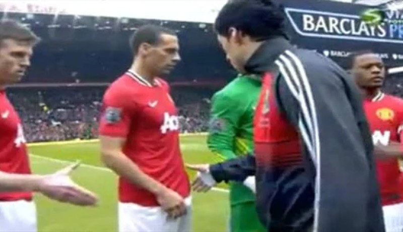 الاتحاد الإنجليزي يرفض إلغاء مراسم المصافحة وينتظر تقرير فيل دوود