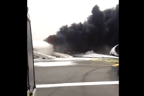 فيديو آخر يظهر نشوب الحريق في الطائرة الإماراتية