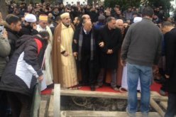 تشييع جنازة الشرطي أحمد مرابط أحد ضحايا اعتداء شارلي إيبدو بالورود والزغاريد