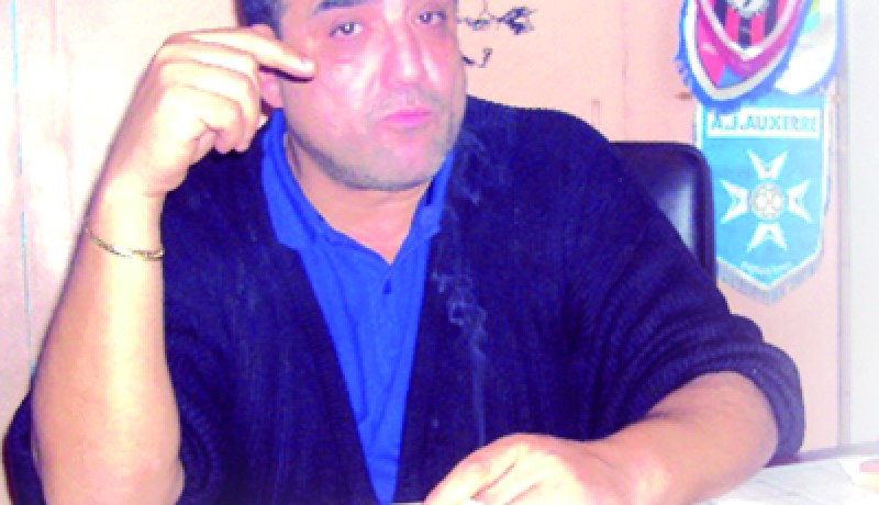 مستـــــعـــد لتــــدريـــب الخـــــــضــــــــر مجـــــــــــددا و العمل مع بن شيخة لكـــــــن بـــشــــــروط