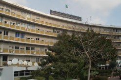 يتيمة ومحڤورة