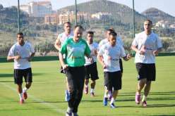 الخضر يجرون أول حصة تدريبية في مورسي إستعدادا لمباراة المغرب