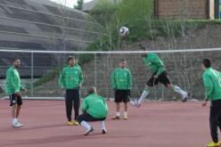 النوم للتخلص من ''دوخة'' المرتفعات… زياني ''طوايشي'' ومبولحي ''سينيما في الجونغلاج'' وحليش ''حاب يتزوج''