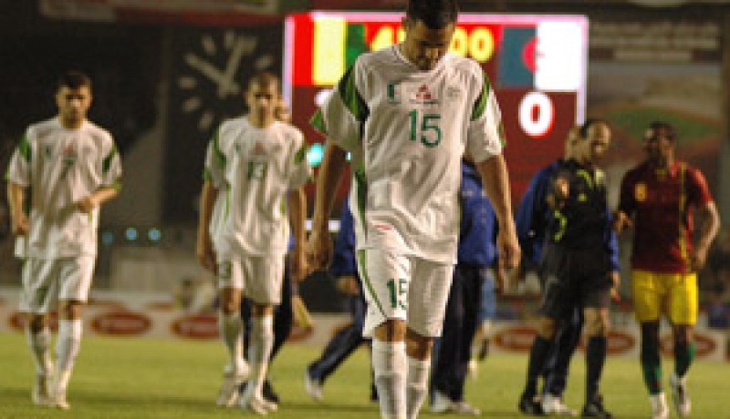 غامبيا (1)  – الجزائر (0) : الخضر يسقطون مجددا ويقلصون حظوظهم في التأهل
