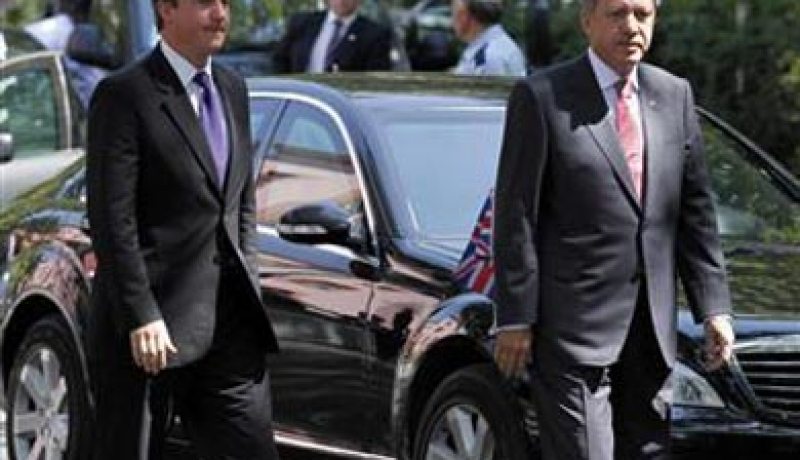 ديفيد كاميرون يتعهد بالنضال من اجل ضم تركيا للاتحاد الاوروبي