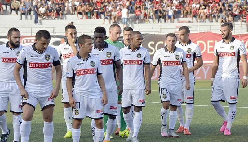 تجديد أرضية ملعب 8 ماي نهاية الموسم وبلهاني غاضب ويقاطع