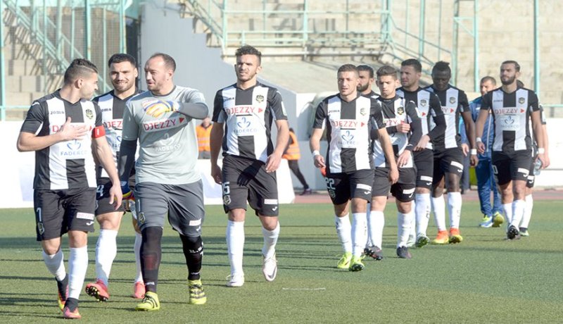 الإعلان عن مناقصة لتجديد أرضية ملعب 8 ماي الصيف القادم