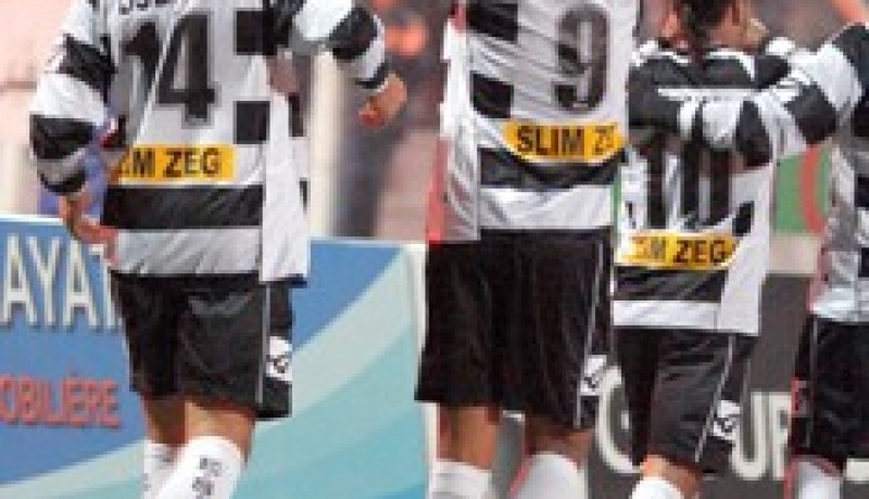 النسر السطايفي يفترس الخروب بثنائية حيماني