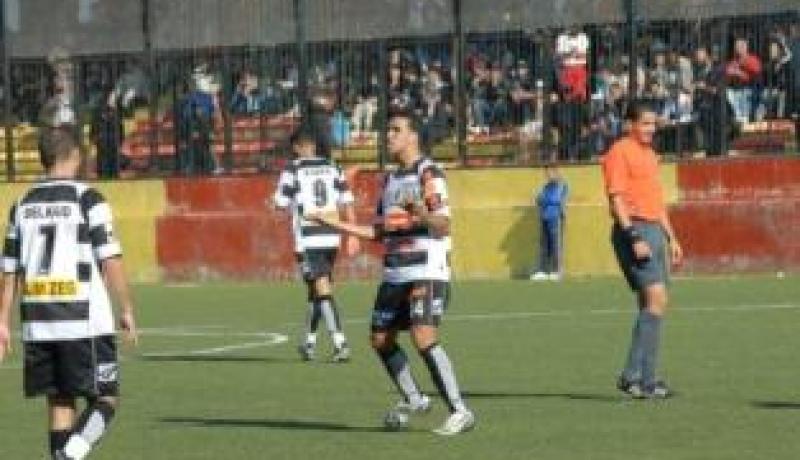 النسر ينطلق في مرحلة الجد ، اللقاء يبث مباشر وحاج عيسي اتفاقيا مائة بالمائة