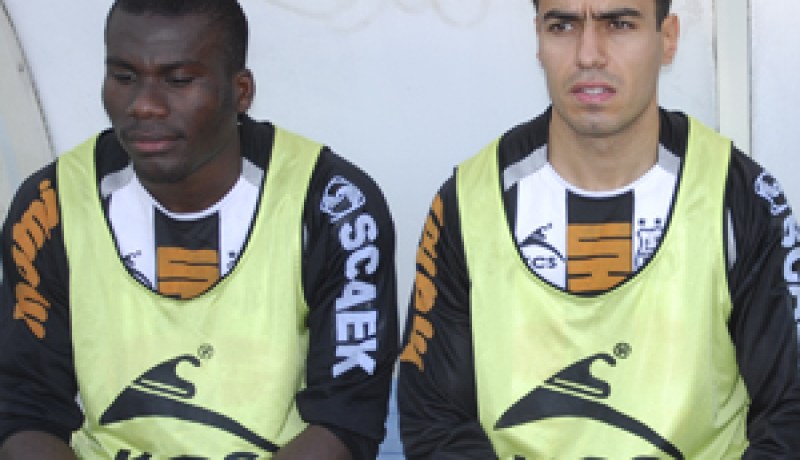 عقوبات قاسية تنتظر حيماني وجديات وفراجي بسبب الغياب عن التدريبات
