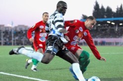 الوفاق يكتفي بالأهم أمام الآلاف من محبيه