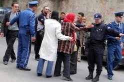 الطلبة العائدون من مصر‮ ‬يهددون بالاعتصام أمام رئاسة الجمهورية