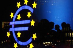 الأورو يرتفع الى 1,33 دولار للمرة الاولى منذ ثلاثة أشهر