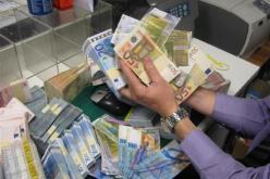 كهل ينتحل صفة DRS ويسلب جارته 2400 أورو بعدما أوهمها أنه سيرسل  ابنها للدراسة في إنجلترا