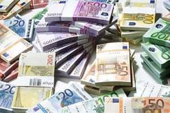 الجمارك تسترجع 55 ألف أورو كانت موجهة للتهريب بمطار هواري بومدين