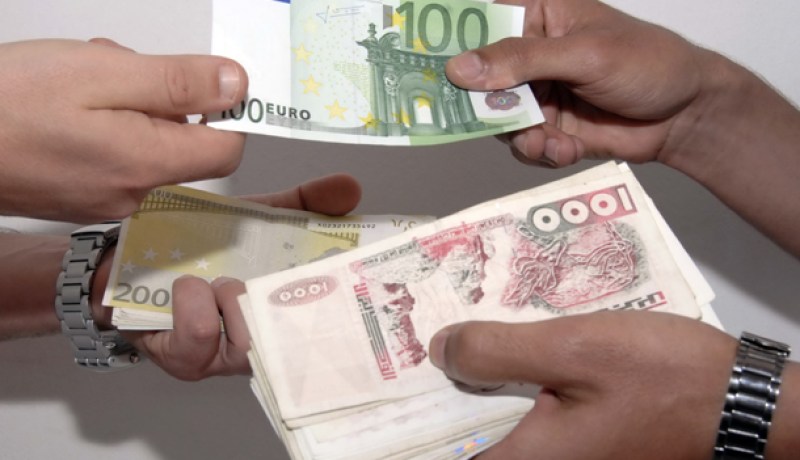 في سابقة منذ 01 سنوات : الأورو يتخطى عتبة 41 ألف دينار في الأسواق الموازية