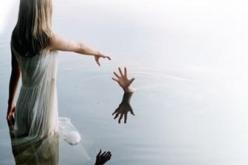 كيف أجعل ذلك الحبيب البعيد عنّي قريب؟