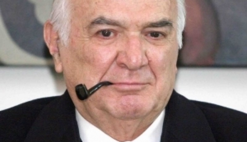 وفاة الرئيس المكسيكى السابق دى لا مدريد عن عمر ناهز 77 عاما