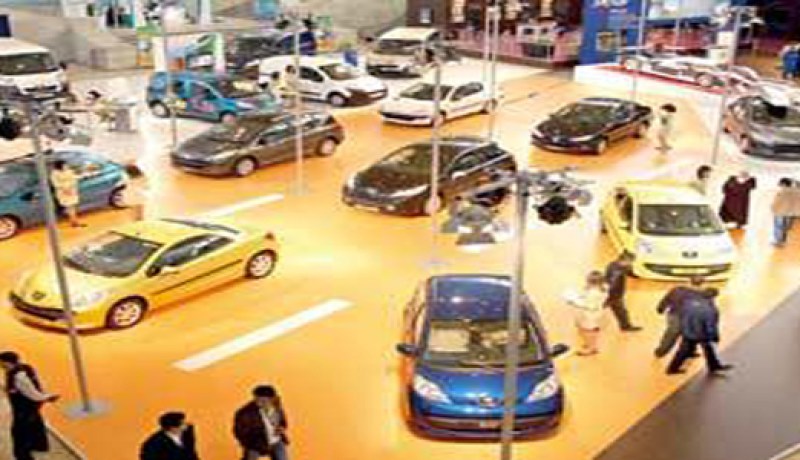 الماركات العالمية تجلب الزوار وأسعار العلامات الآسيوية‮ ‬تدغدغ ‬جيوبهم