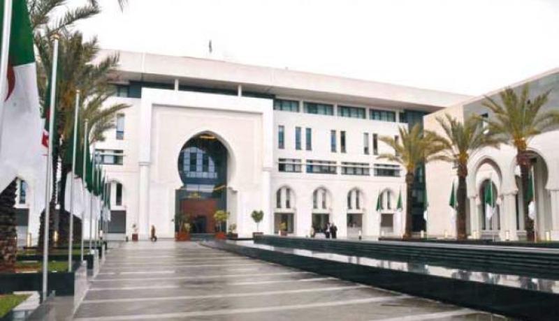 التهديدات العابرة للأوطان في إفريقيا محل نقاش في الجزائر