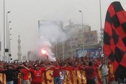 محتجون مصريون يهاجمون منزل وزير الداخلية الأسبق