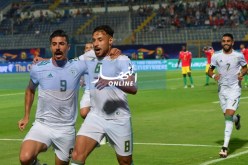 بالصور.. “الخضر” متفوقون على غينيا في الشوط الأول !!