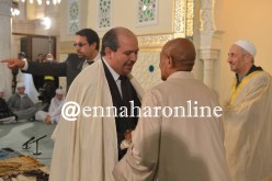 بالصور…وزراء وسفراء بمسجد كتشاوة لأداء صلاة الجمعة