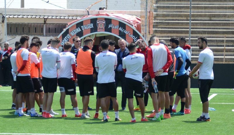 “سرار” إجتمع باللاعبين ويطالب بنقاط الداربي