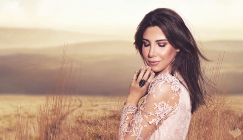 نانسي عجرم تحقق رقما قياسيا بأغنيتها الجديدة