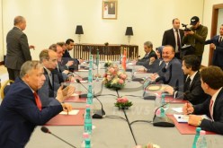 انطلاق جلسة عمل بين وزير الخارجية بوقادوم ونظيره التركي