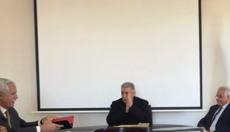 بالصور.. تنصيب الدكتور مختار مزراق مديرا لجامعة الجزائر 3
