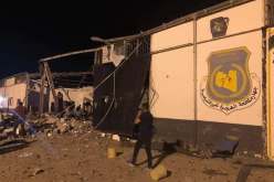 مقتل 40 مهاجرا بعد انفجار عنيف في ليبيا