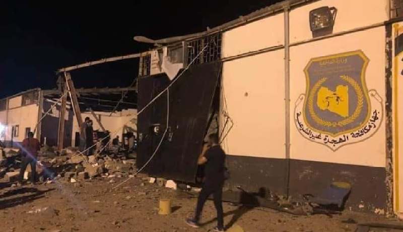 مقتل 40 مهاجرا بعد انفجار عنيف في ليبيا