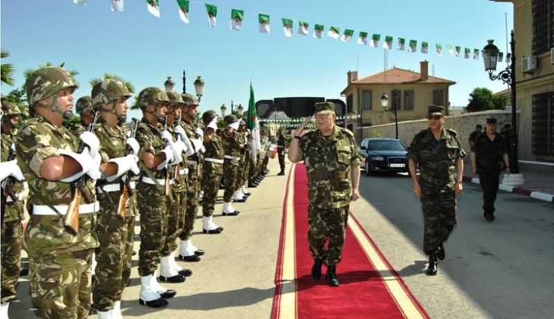 القايد صالح في زيارة عمل وتفتيش للناحية العسكرية الخامسة بقسنطينة