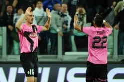 يوفنتوس يهزم نابولي بثلاثية نظيفة