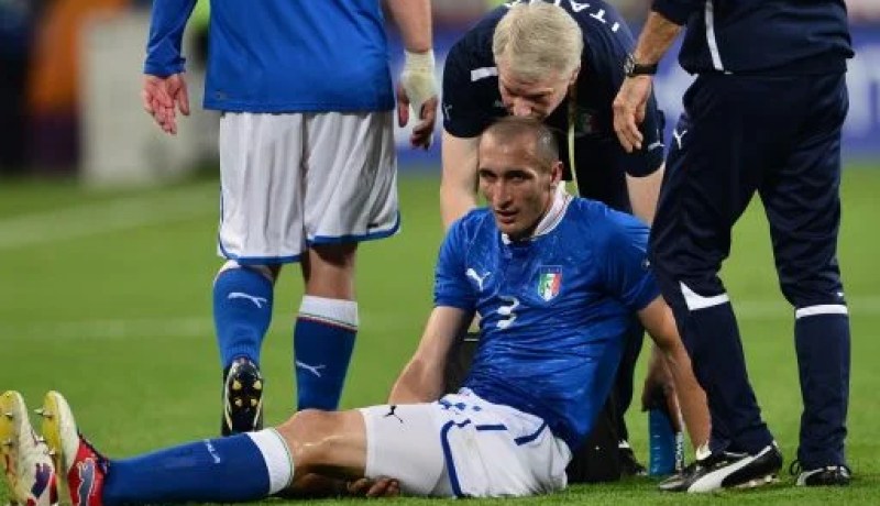 الإصابة تبعد كيليني عن صفوف المنتخب الإيطالي