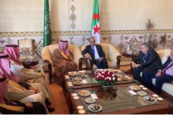 وزير الخارجية السعودي يصل إلى الجزائر