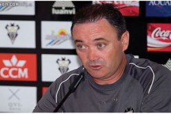 مدرب ليفانتي: ” ليست كل حالة تستحق البطاقة الصفراء “