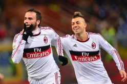 ميلان يهزم جنوى ويوجه إنذاراً شديد اللهجة لبرشلونة قبل موقعة الـ “كامب نو”