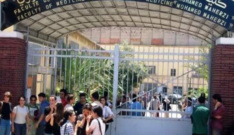 المصادقة على الزيادة في أجور الاستشفائيين نهاية الشهر
